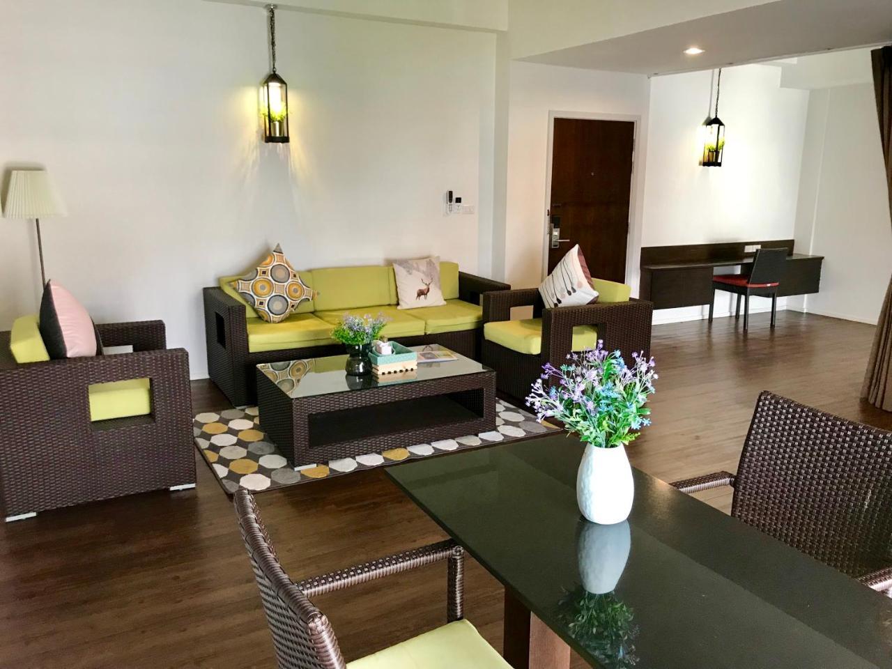 Baan Oliver Srinakarin Bangkok Zewnętrze zdjęcie